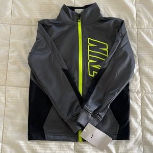 NWT Nike Zip kids 6
